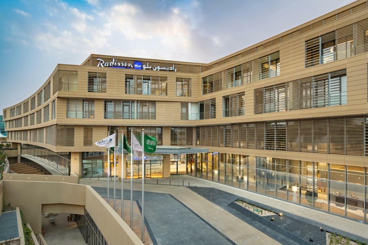 Radisson Blu Hotel & Residence, Riyadh Diplomatic Quarter Dış mekan fotoğraf